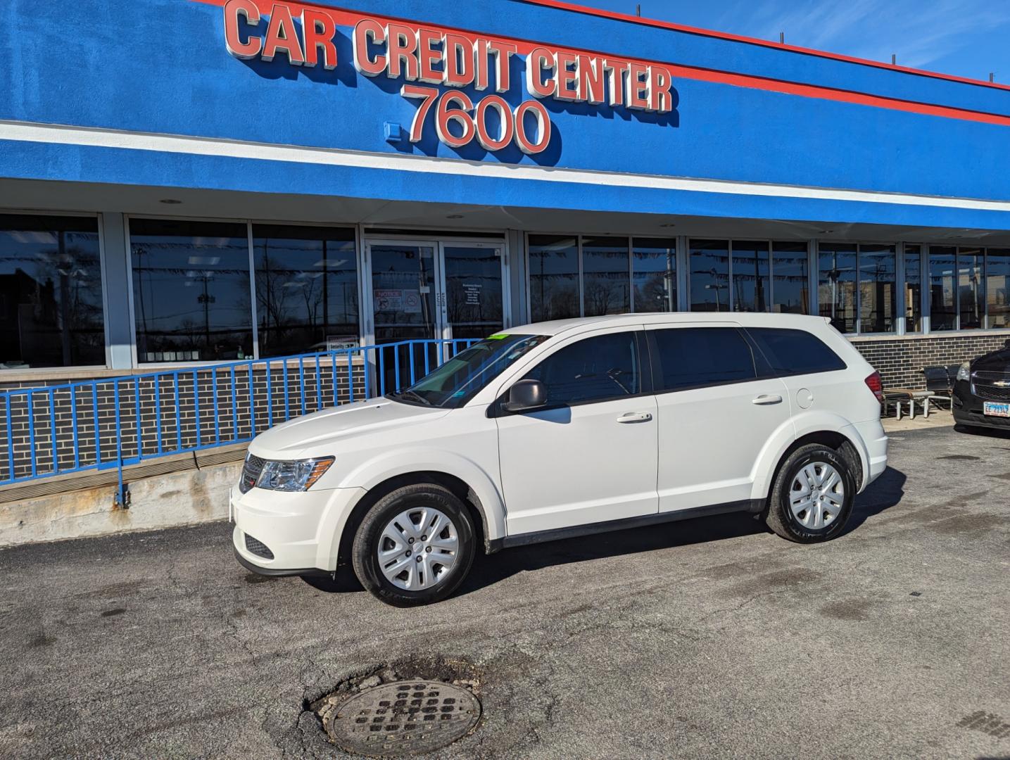 2015 WHITE Dodge Journey SE (3C4PDCAB7FT) with an 2.4L L4 DOHC 16V engine, 4-Speed Automatic transmission, located at 7600 S Western Ave., Chicago, IL, 60620, (773) 918-3980, 0.000000, 0.000000 - Photo#1